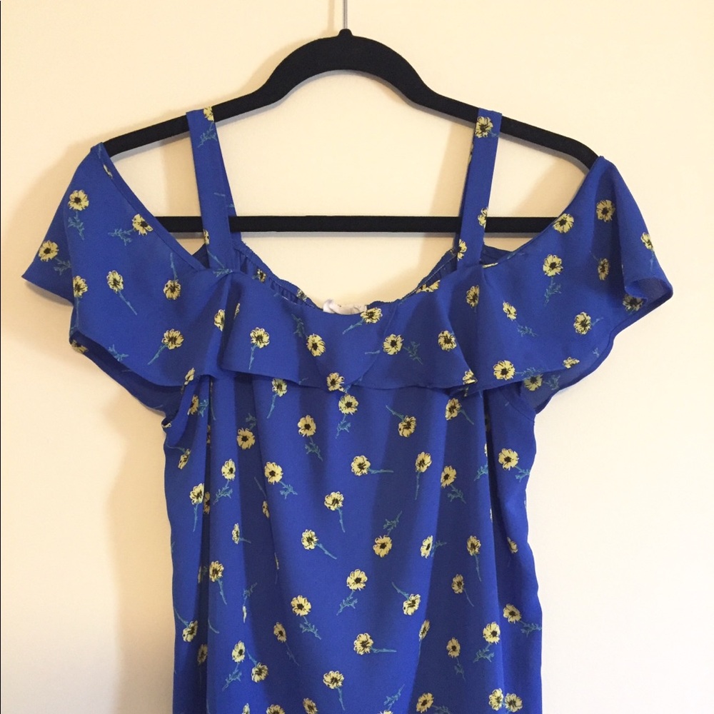 Off The Shoulder Daisy Top